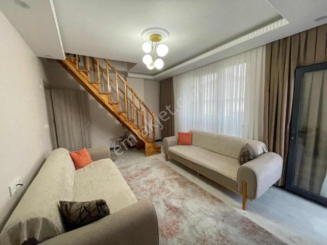 Bülent Yılmazdan Satılık Gazi Mah. 4+2 Asansörlü Dubleks Daire
