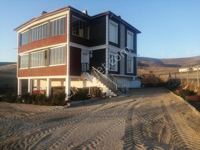 Bülent Yazıcı'dan Amasya Merzifon Aksungur Köyünde Tripleks Bağ Evi