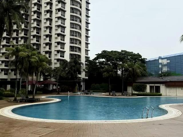 Bullion Park D26, Condominium