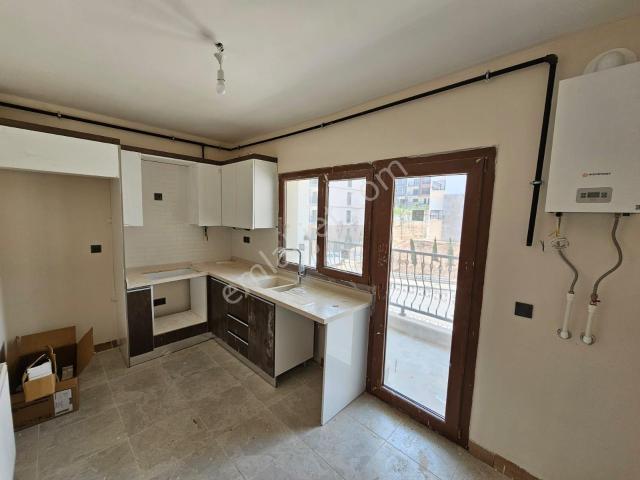 Buruk Tokide Geniş Olan 3+1 Kapalı Mutfak+çift Banyolu Full Extralı Satılık Daire
