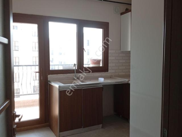 Buruk Tokilerde 2+1 100m² Oturum Kombili Kiralik Daire