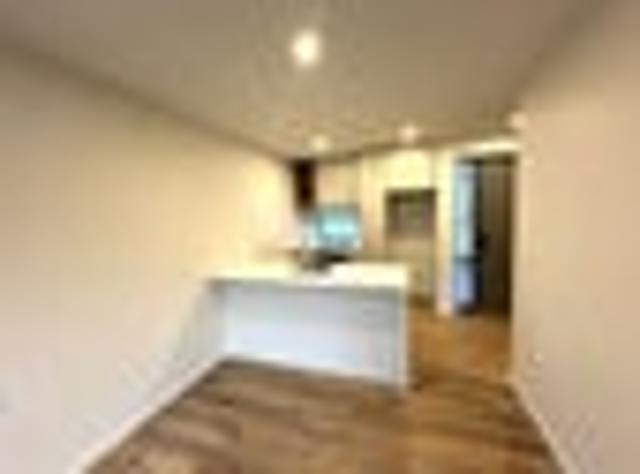 Burwood, 2 bedrooms, $499 pw