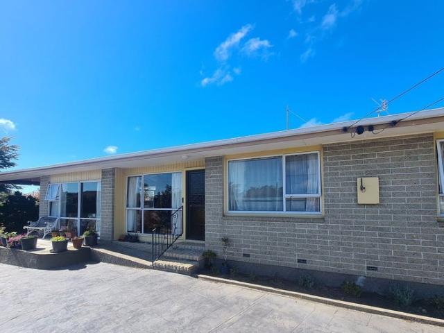 Burwood, 3 bedrooms