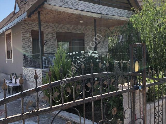 Burdur Bucak Kızılkaya Da İki Katlı Müstakil Bahçeli Yayla Evi Satılıktır