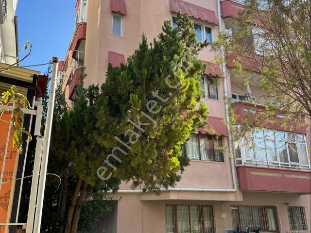 Burdur Merkez Öğretmetmen Evi Karşısı Satılık 3+1 Daire