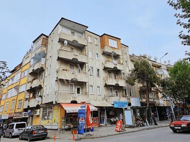 Burdur Polat Emlak'tan Satılık Daire 3+1 140m2 ara Kat