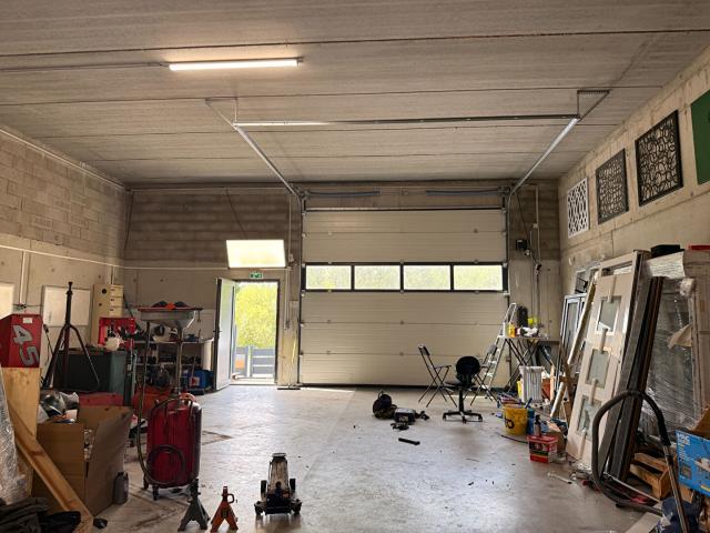 Bureaux neufs à louer à Brunstatt Didenheim 200 m2 avec 5 places de parking