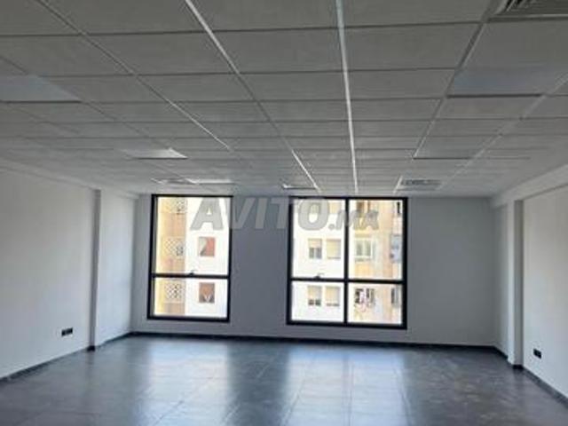 Bureaux neufs à louer Sidi Maarouf 9 000 DH/mois