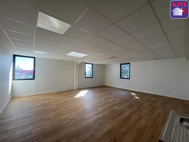 BUREAUX NEUFS PAMIERS