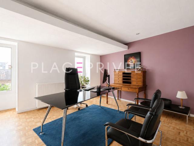 Bureaux avec ascenseur et stationnement