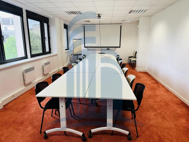 Bureaux à louer / 280 m2 Quartier Gare
