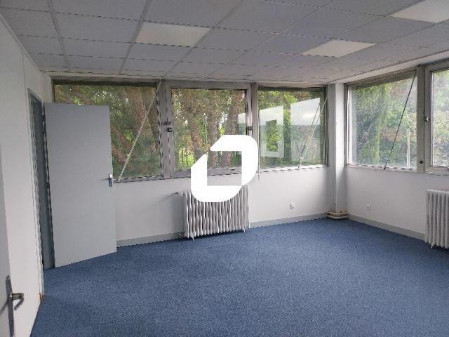 Bureaux à louer Carquefou Proche bus et gare de Nantes