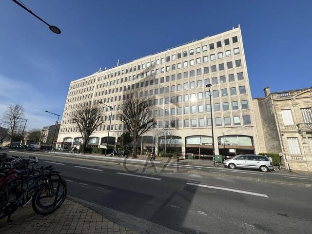 Bureaux à louer Bordeaux Boulevard Wilson proche tramway