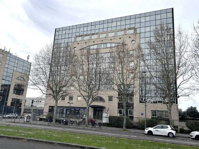 Bureaux à louer Bordeaux Meriadeck Proche tramway et bus