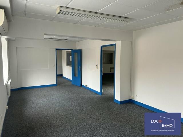 Bureaux à louer Bordeaux, proche Bassins à Flots, tram et bus