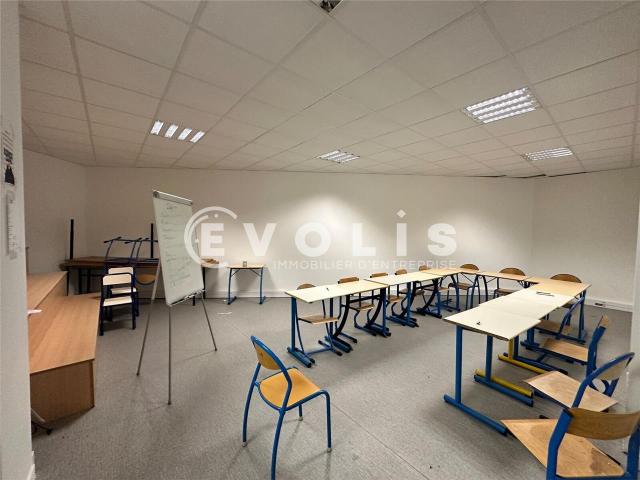 Bureaux à louer Bagneux Proche bus, gare et Grand Paris Express
