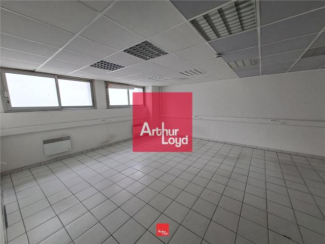 Bureaux à louer Grenoble Proche tram A, bus C5 et gare