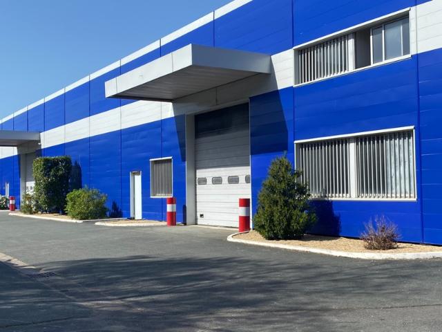 Bureaux à louer de 28 m2 dans une ZAC à Achères au prix de 350 € H.T. C.C. / mois