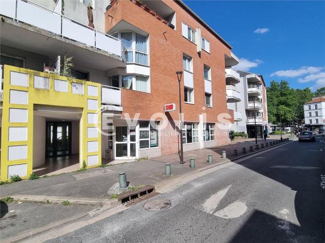 Bureaux à louer Ivry sur Seine RER, bus et accès A4