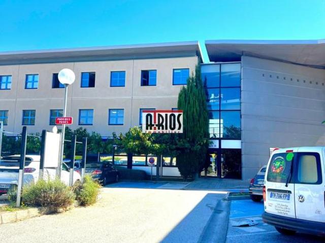 Bureaux à louer La Garde Proche autoroute et accès PMR