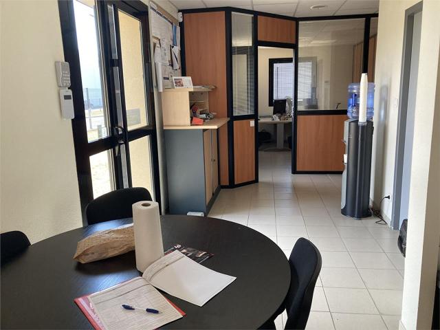 Bureaux à louer Limoges Zone Romanet proche bus et autoroute