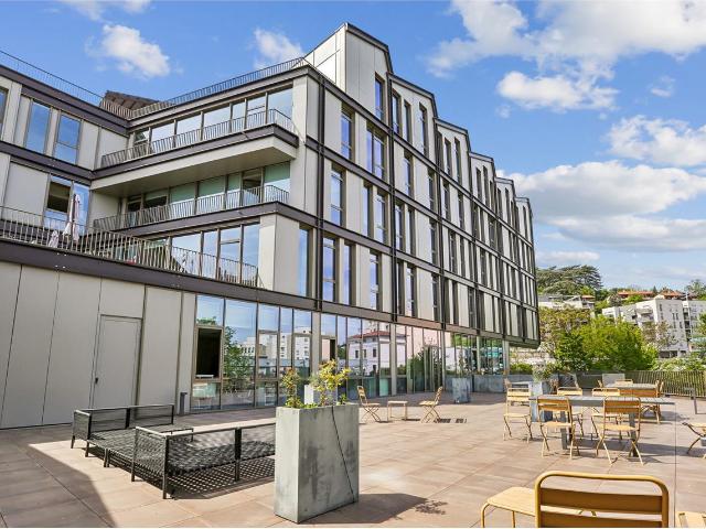 Bureaux à louer Lyon 9 Métro Valmy et bus 3 5 19
