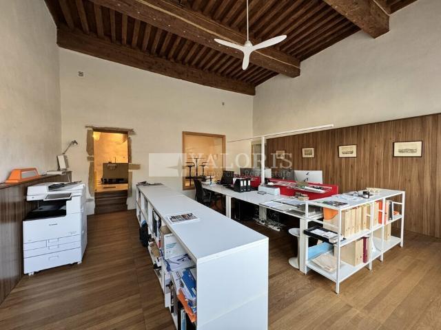 Bureaux à louer Lyon 1 Proche TER et multiples lignes de bus