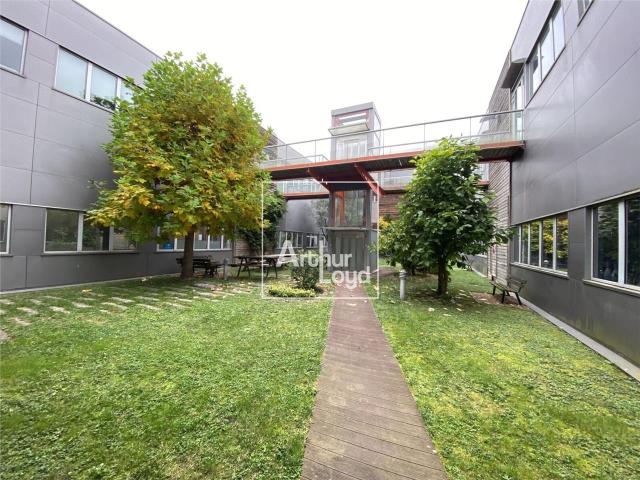 Bureaux à louer Moirans Proche A48, gare et bus