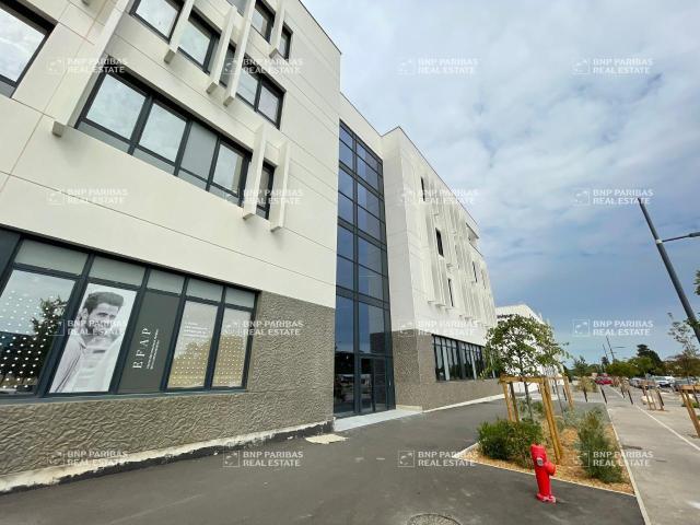 Bureaux à louer Montpellier Est Hippocrate Proche commodités