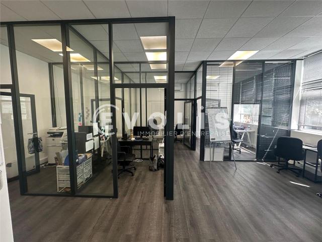 Bureaux à louer Montreuil Proche métro 1 et 9