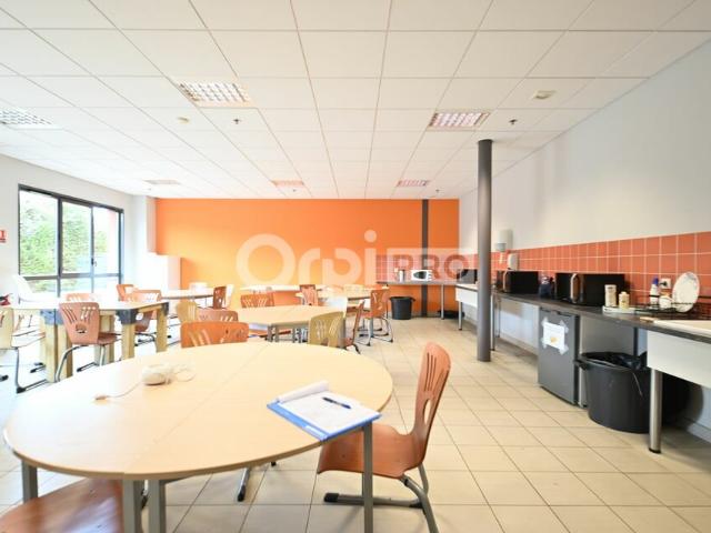 Bureaux à louer Mâcon Grand Sud Proche RN6, A6 et TGV