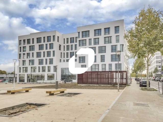 Bureaux à louer Massy Campus Eiffel, RER et tram accessibles