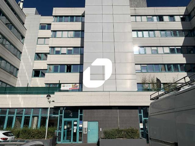 Bureaux à louer Massy Proche RER B et future gare T18