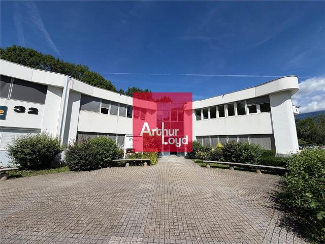 Bureaux à louer Meylan 1er étage Proximité bus et autoroute