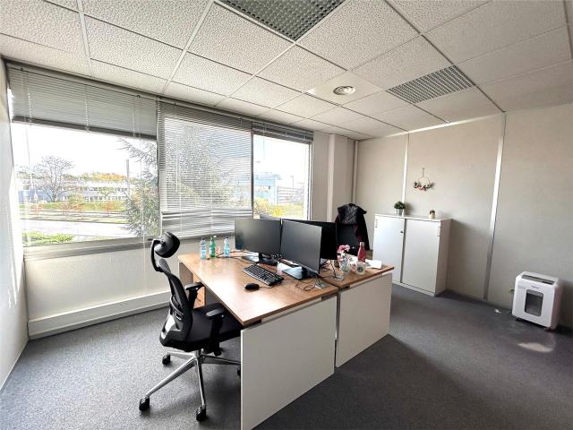 Bureaux à louer Mérignac Parc Kennedy, tram F et rocade