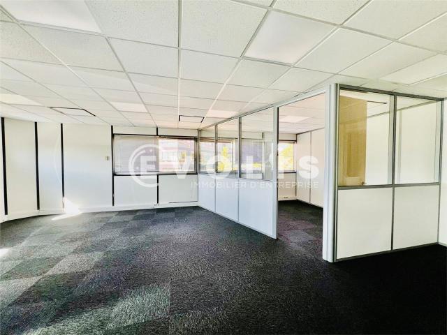 Bureaux à louer Mérignac Proche rocade et bus 33