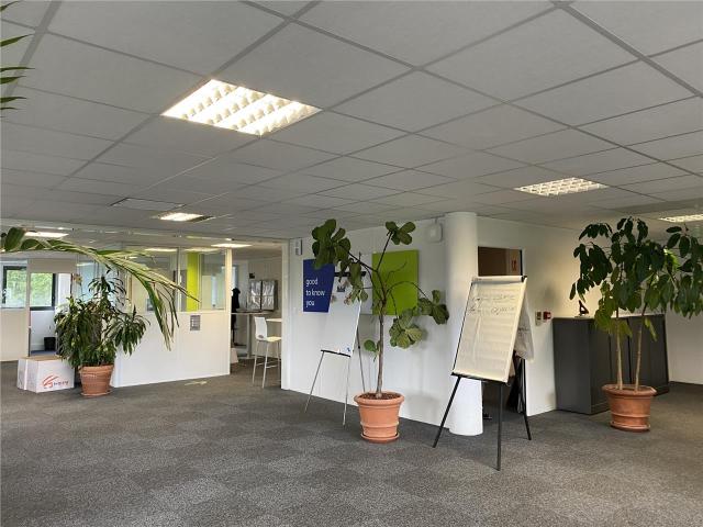 Bureaux à louer Mérignac Proche tramway, aéroport et axes routiers