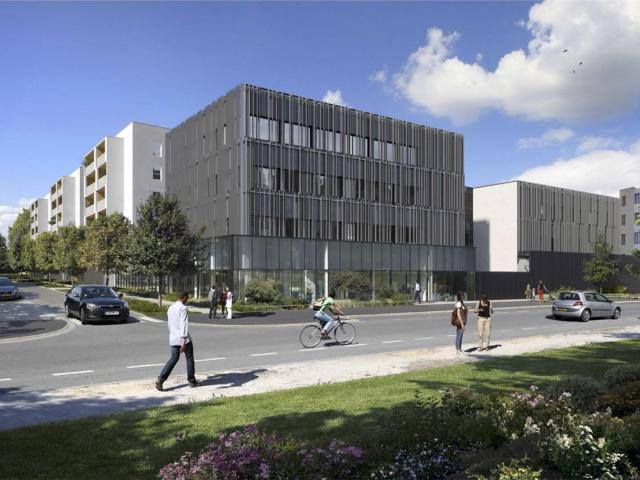 Bureaux à louer Nantes Haluchère Tram et bus à proximité
