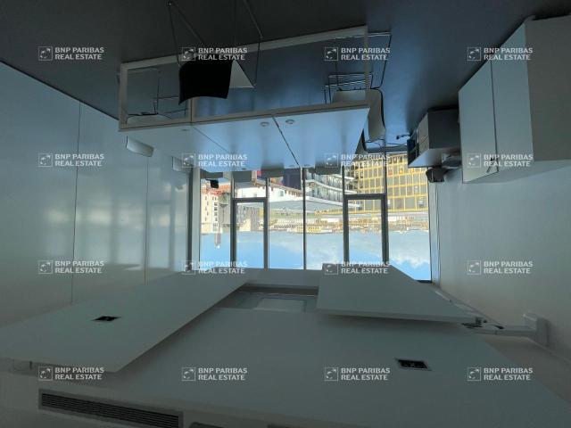 Bureaux à louer Nantes Île de Nantes Étage élevé