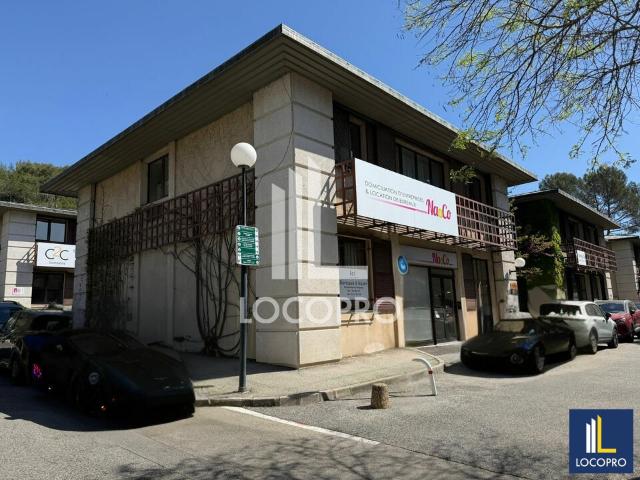 Bureaux à louer Sophia Antipolis Proche axes routiers