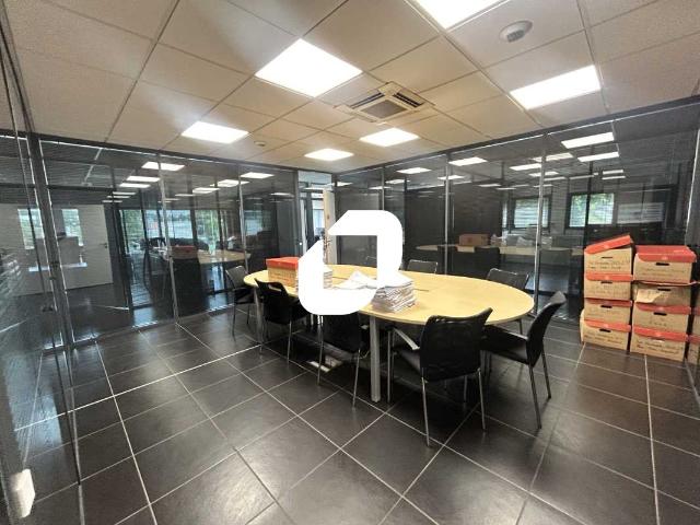 Bureaux à louer Saint Brice sous Forêt Proche gare et bus