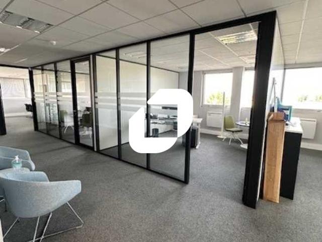Bureaux à louer Saint Germain en Laye Proche A13, RER A