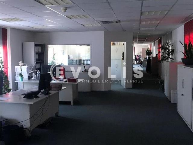 Bureaux à louer Saint Soupplets Proche N2, N330 et aéroport Roissy