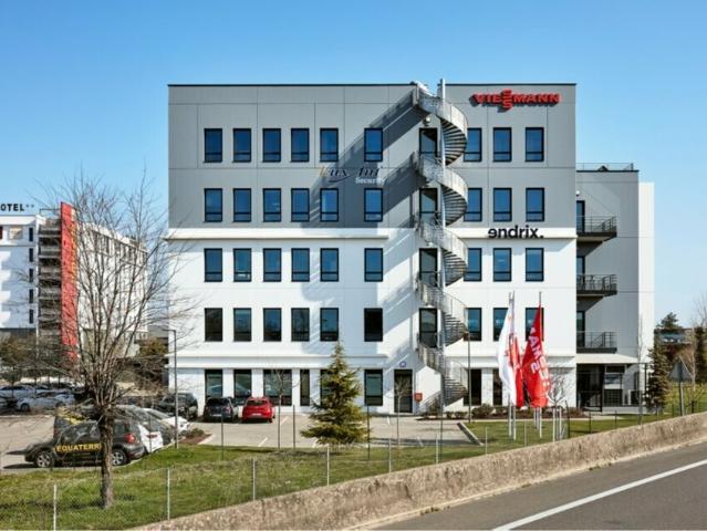 Bureaux à louer Saint Priest Parc EDEN ROC, proche bus E1, 26, 29