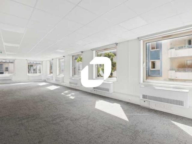 Bureaux à louer Suresnes Proche T2 et autoroutes