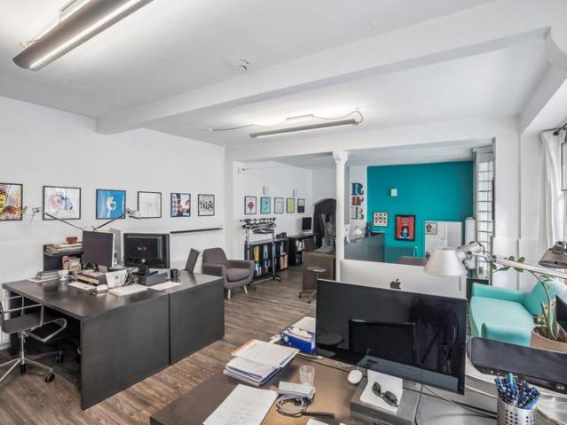 Bureaux à louer Paris 10 Cour intérieure, proche Rue René Boulanger