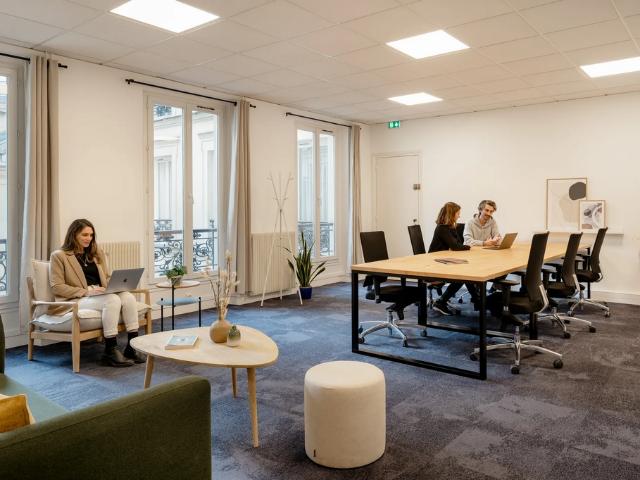 Bureaux à louer Paris 10 Immeuble pierre de taille