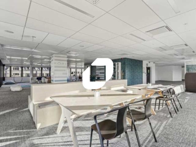 Bureaux à louer Paris 13 Proximité Place d'Italie et métro Maison Blanche