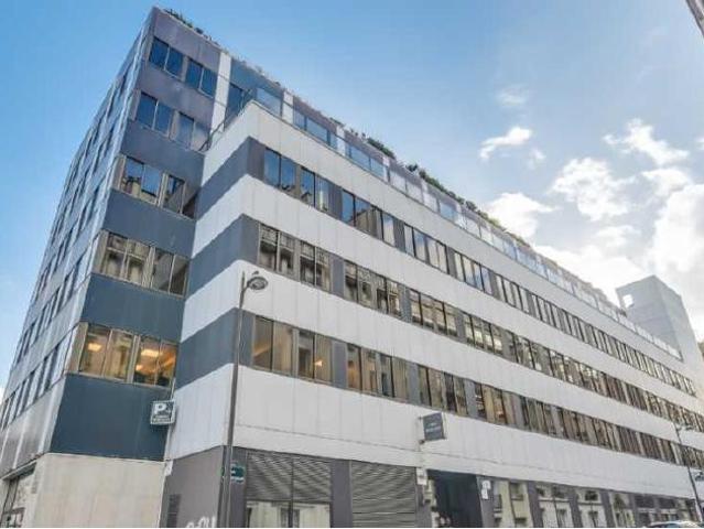 Bureaux à louer Paris 15 Proche métro et parking souterrain