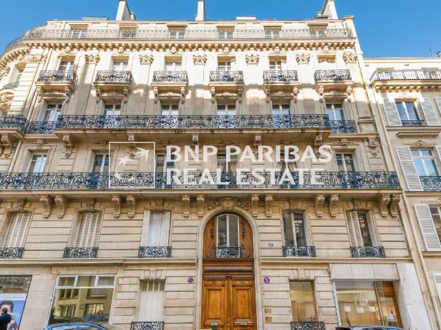 Bureaux à louer Paris 16 Proximité transports
